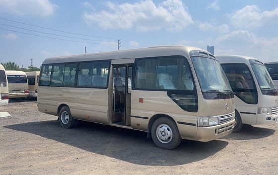 18 zitplaatsen Dieselmotor minibus met handmatig voorraam en zonder zonnescherm van FOTON