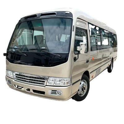 30 zitplaatsen Toyota Coaster Bus handgestuurd en 215/75R17.5 banden voor B2B Marke