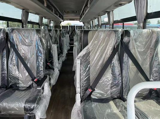 ZK6122HQA9 Handmatige versie Gebruikte bus 60 zitplaatsen Luxe reisbus met dieselmotor