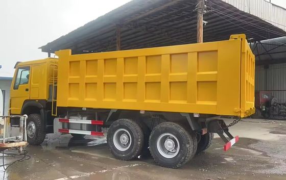 SINOTRUCK Gebruikte 6x4 30 ton 375 pk 371 pk Howo zware dump tipper truck voor zand en steen