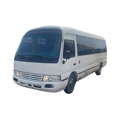 Goed in stand 30 zitplaatsen gebruikte Toyota Coaster Bus met G.V.W 5900kg en EURO 3 Emissio