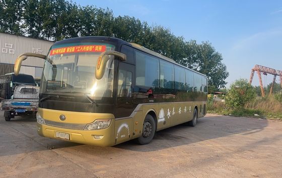 65 zitplaatsen coach bus perfect gerenoveerd met handgeschakelde versnellingsbak en geweldige deals