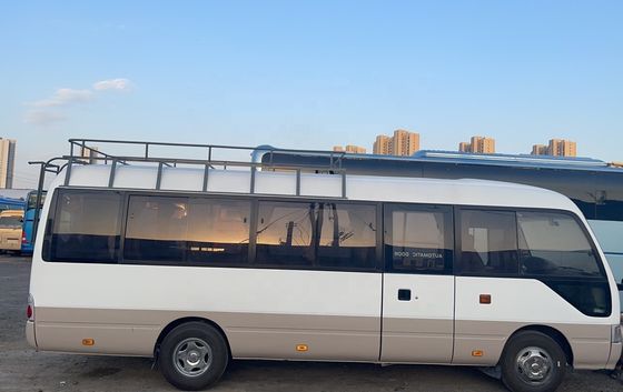 Vooraan gemonteerde handgeschakelde achtbaan tweedehands bus met bagagerek