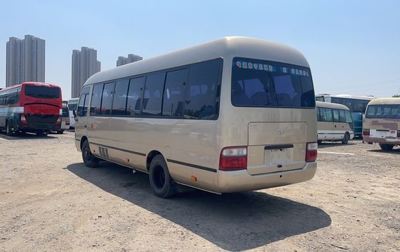 Gebruikte Toyota Coaster Bus met 16-30 zitplaatsen en handgeschakelde transmissie in goede staat