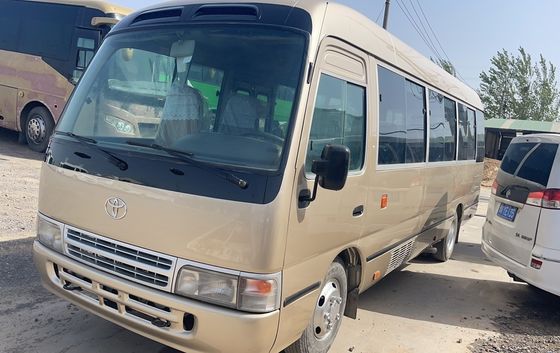 24 zitplaatsen Toyota Coaster Bus Goed gerenoveerd met 7.00R16 banden en G.V.W Kg 5900