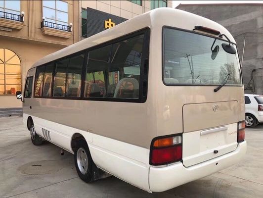 Maximaal koppel 340Nm/rpm Diesel 29 zitplaatsen Gebruikte Toyota Coaster bussen met 300L olie tank