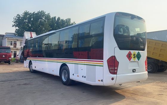 Gebruikte bus met 54 zitplaatsen en 6 8L motor in uitstekende staat