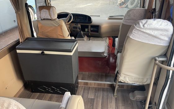 Gebruikte Diesel 30 zitplaatsen Toyota Coaster Bus goede staat LHD 7.00R16 band G.V.W 5900 kg