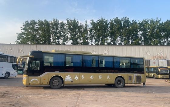 Perfect gerenoveerd 65 passagiers 65 zitplaatsen coach bus met motor en lange wielbasis