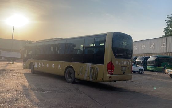 Perfect gerenoveerd 65 passagiers 65 zitplaatsen coach bus met motor en lange wielbasis