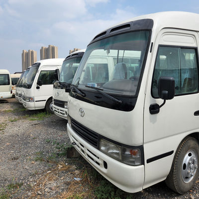 6 8L TOYO TA COASTER GEBRUIKT diesel of benzine van 23 tot 29 zitplaatsen met EURO 3 uitstoot