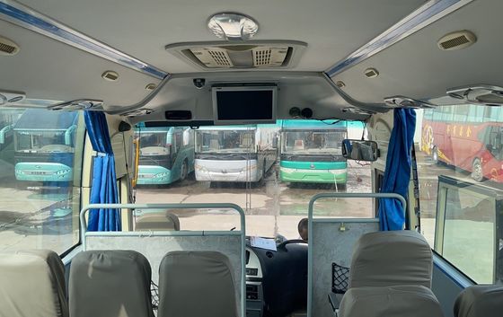 51 zitplaatsen Luxe passagiersbussen met achtermotor Ruime en comfortabele interieurs